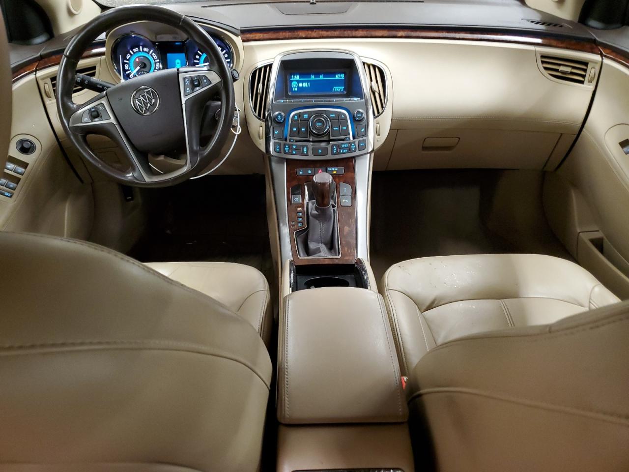 2011 Buick LaCrosse - Image 8