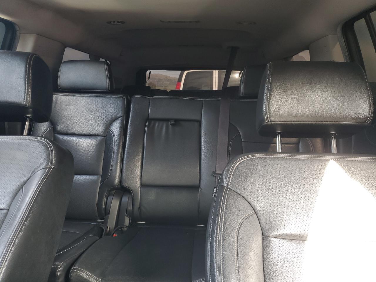 2017 GMC Yukon - Image 10