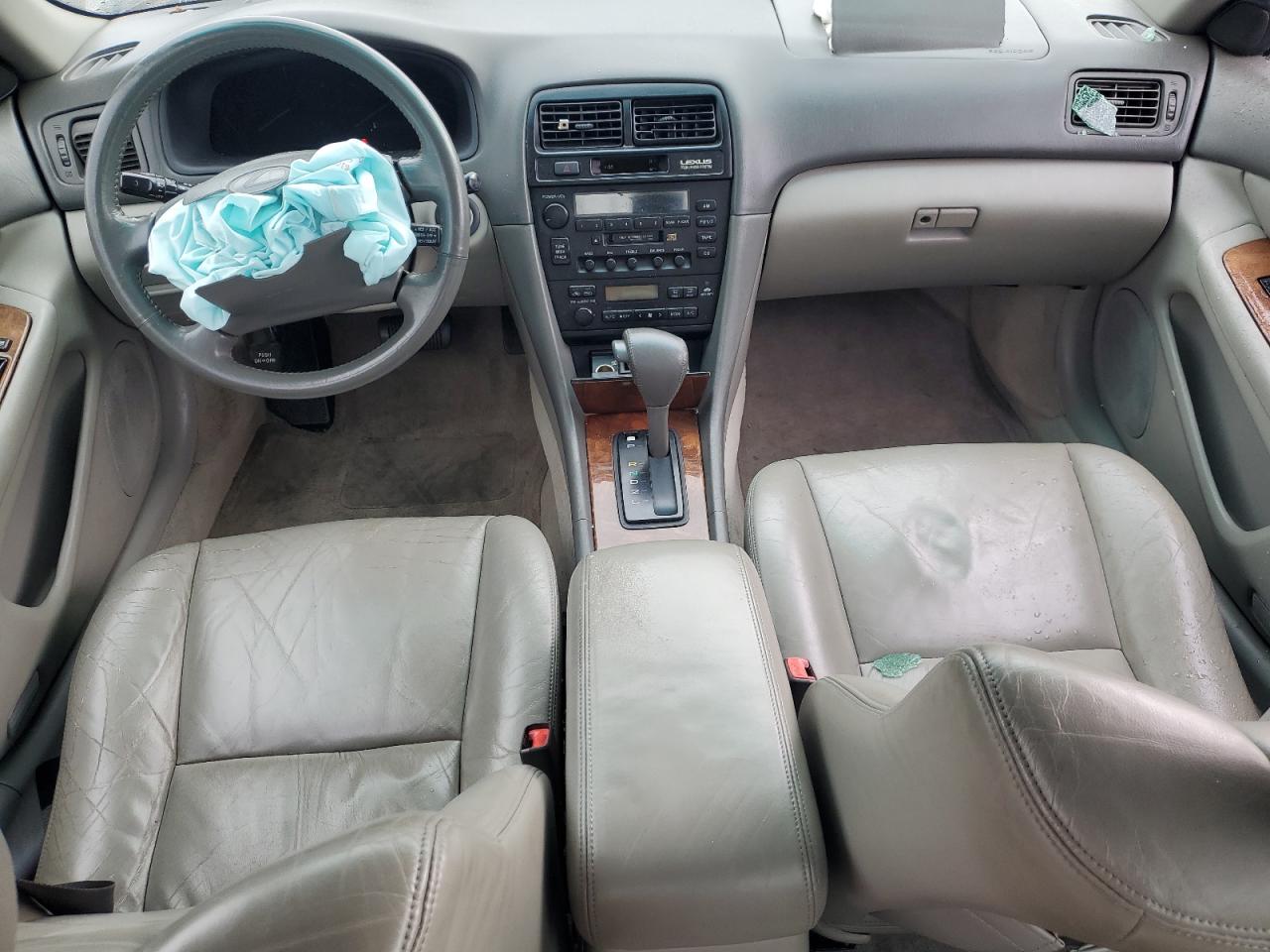 1997 Lexus ES - Image 8