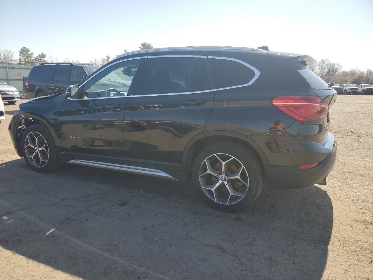 2016 BMW X1 - Image 2
