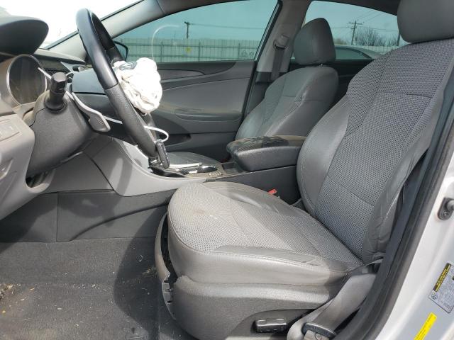  HYUNDAI SONATA 2013 Серебристый