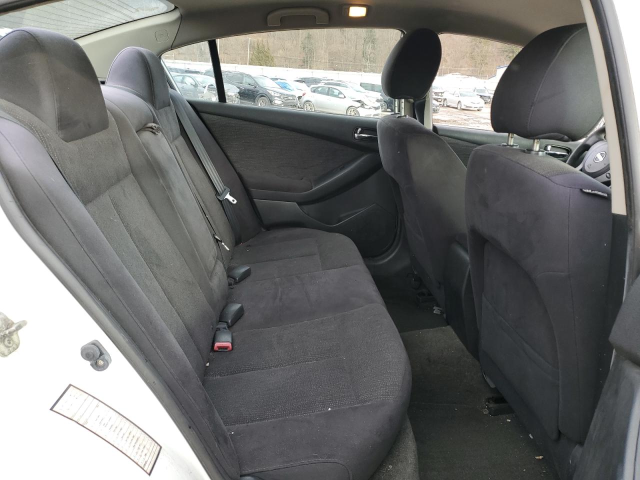 2012 Nissan Altima - Image 10