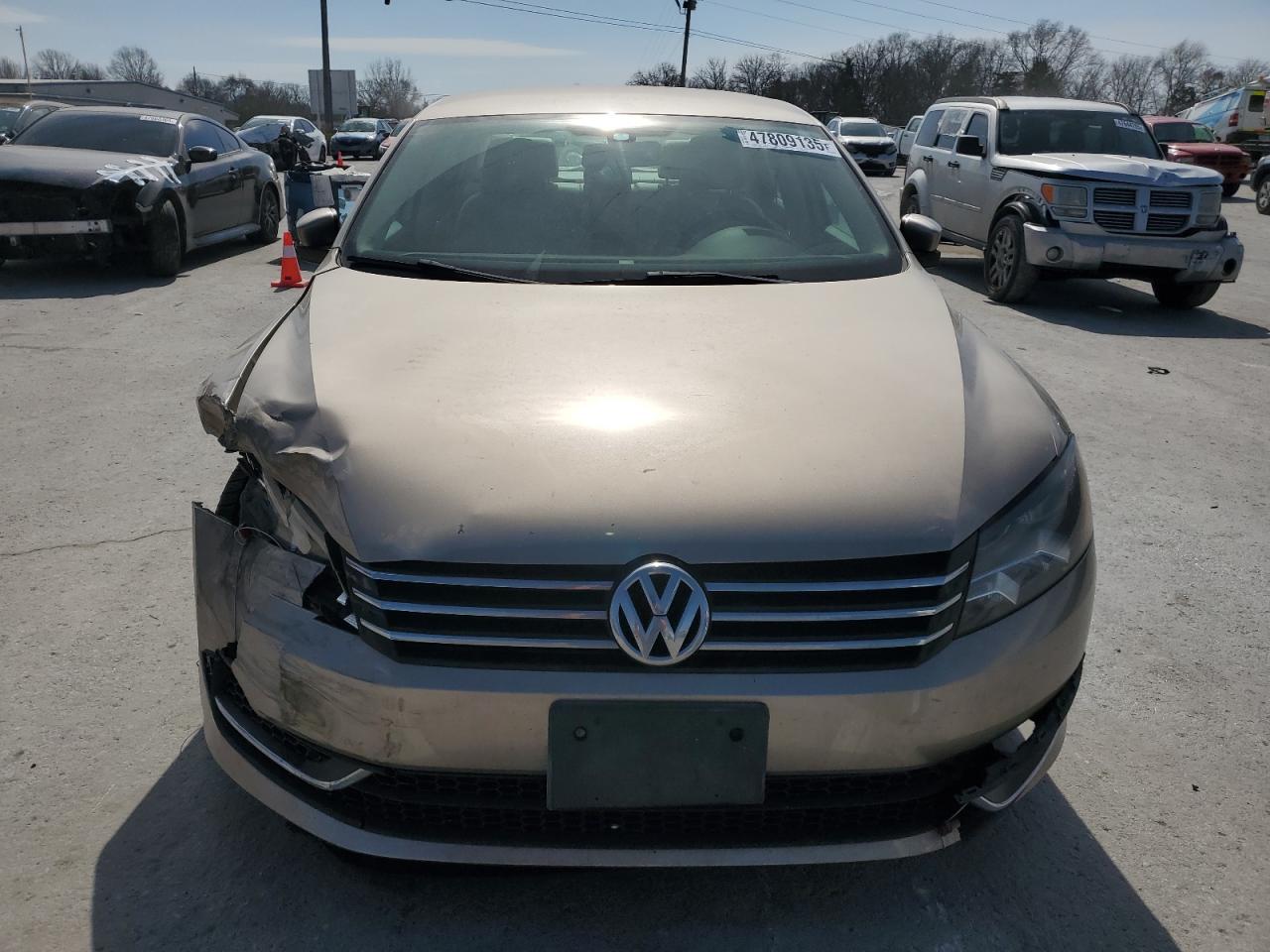 2015 Volkswagen Passat - Image 5
