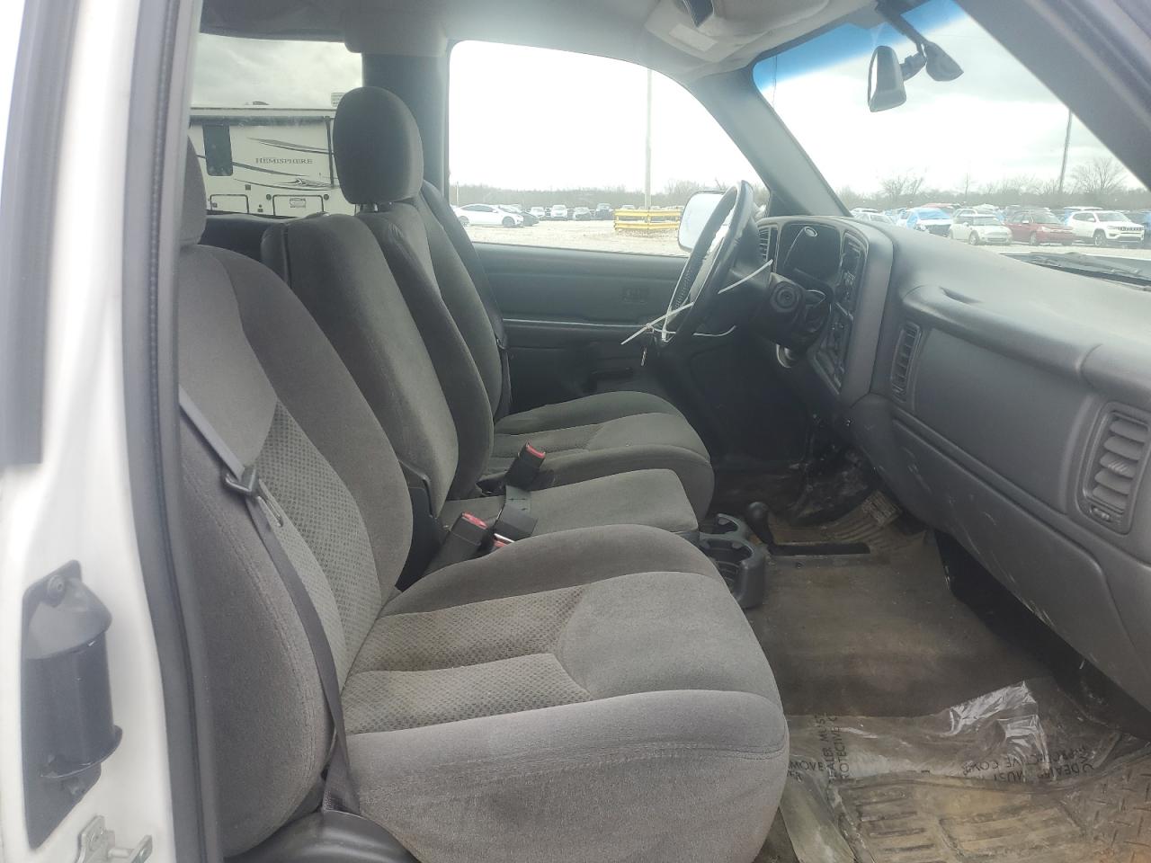 2005 Chevrolet Silverado - Image 7