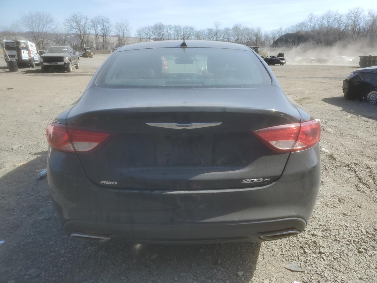 2016 Chrysler 200 - Image 6