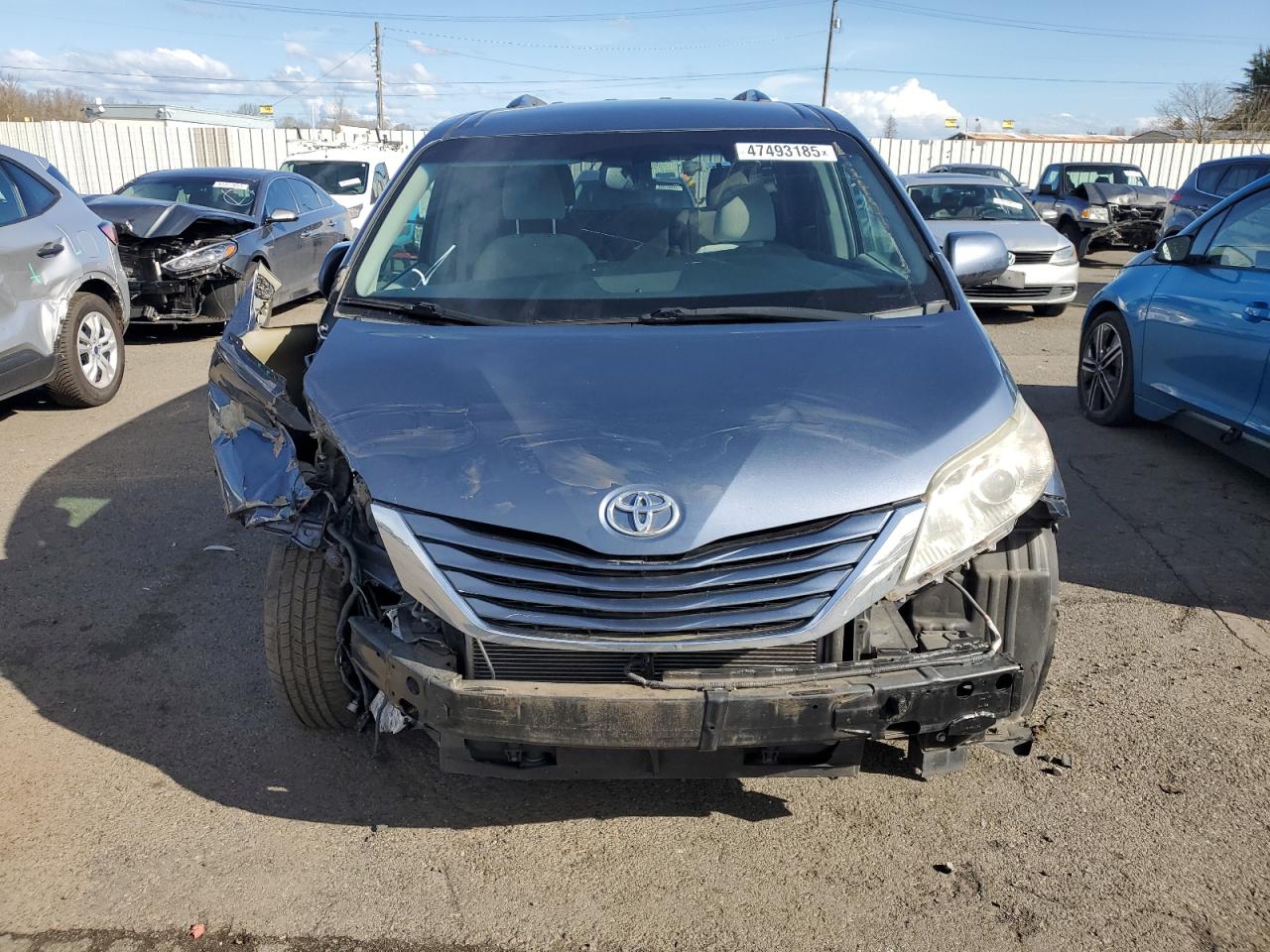 2015 Toyota Sienna - Image 5