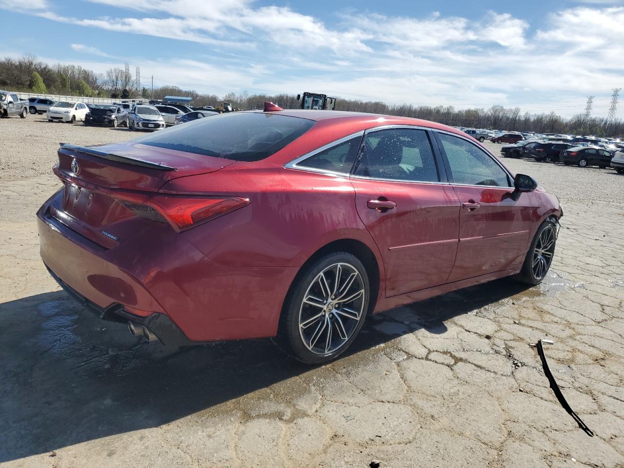 2021 Toyota Avalon - Image 3