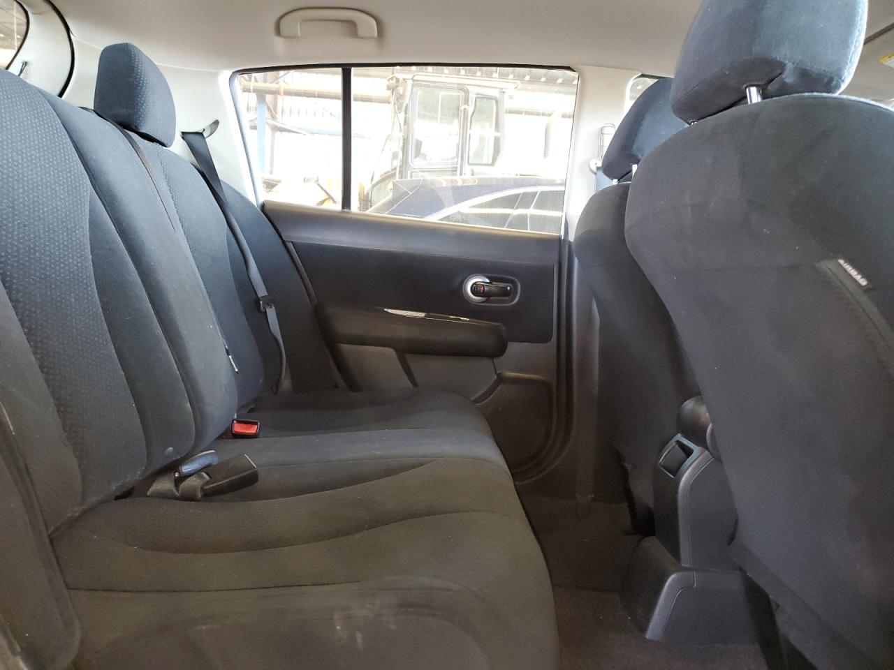2012 Nissan Versa - Image 10