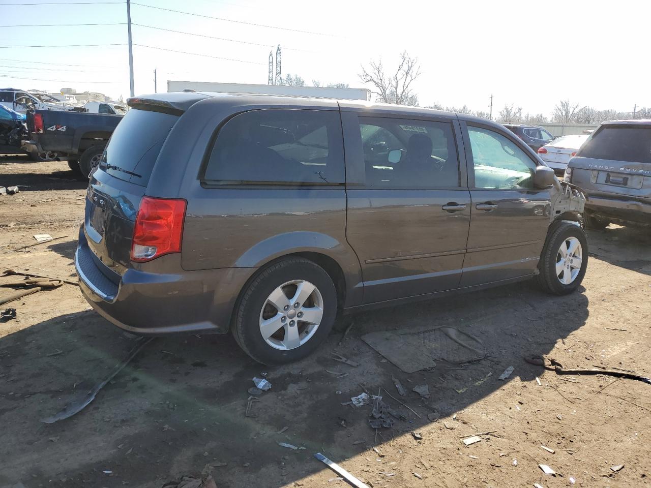 2015 Dodge Caravan - Image 3