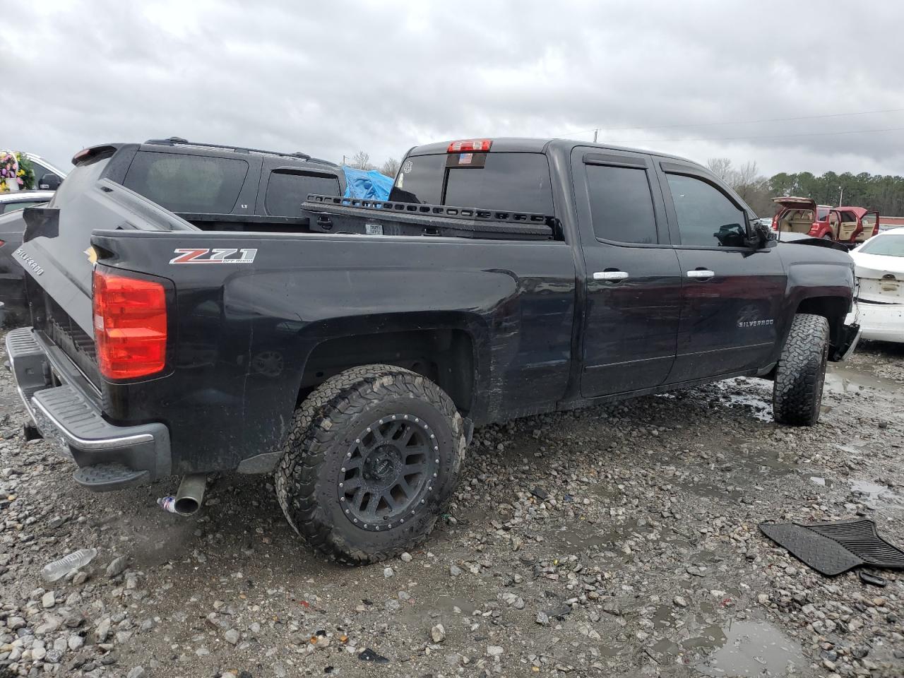 2015 Chevrolet Silverado - Image 3