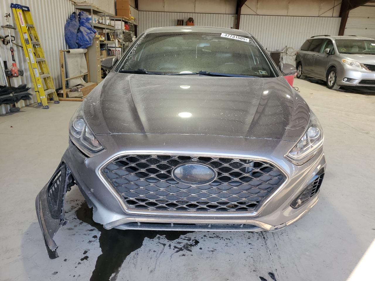 2018 Hyundai Sonata - Image 5
