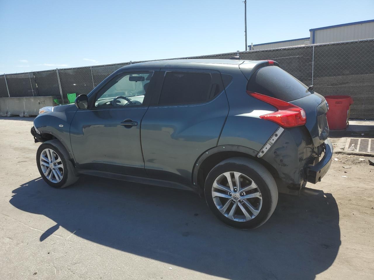 2011 Nissan Juke - Image 2