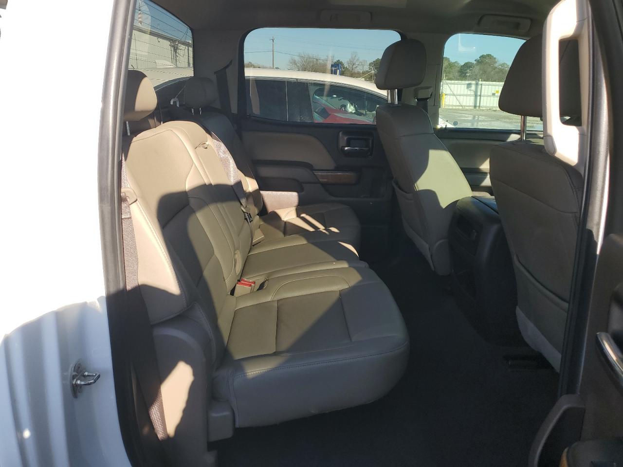 2018 GMC Sierra - Image 10