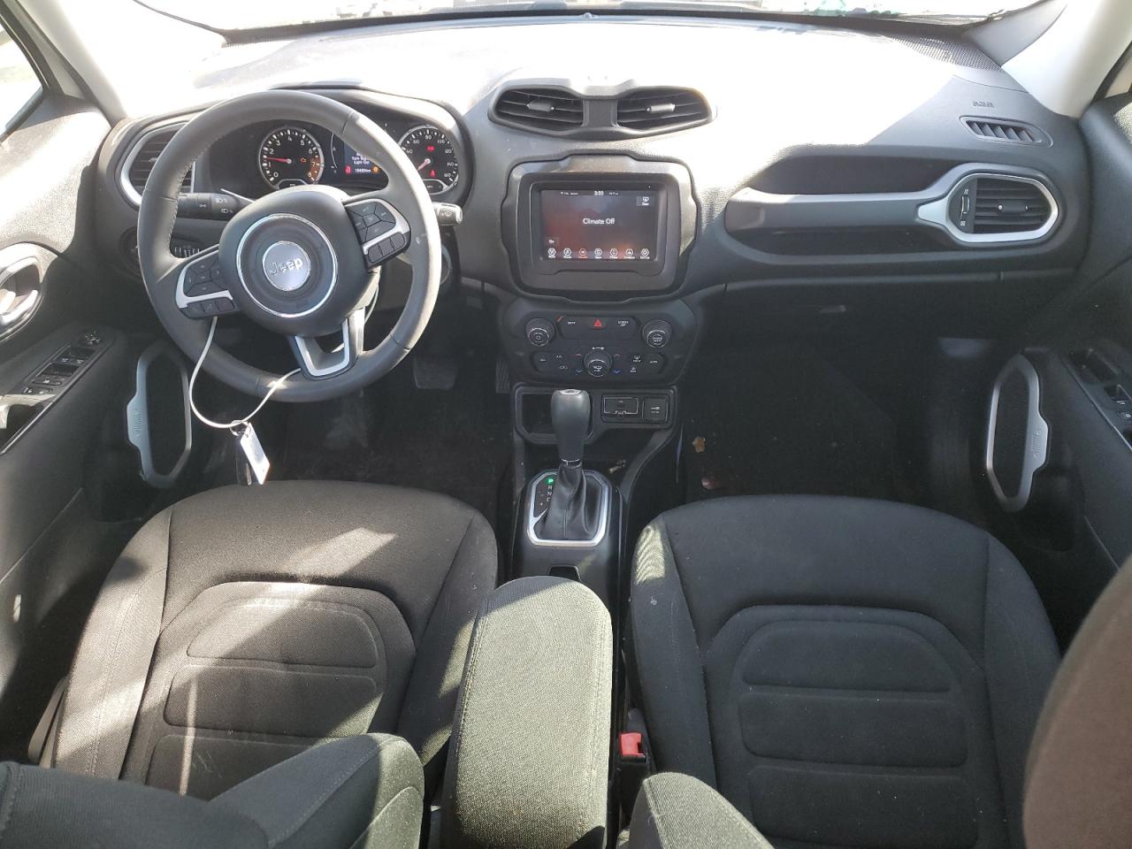 2018 Jeep Renegade - Image 8