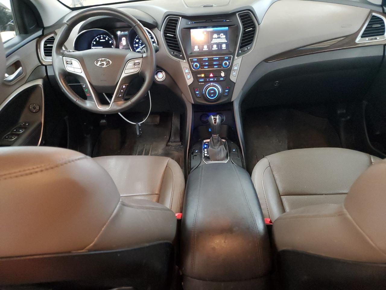 2017 Hyundai Santa Fe - Image 8