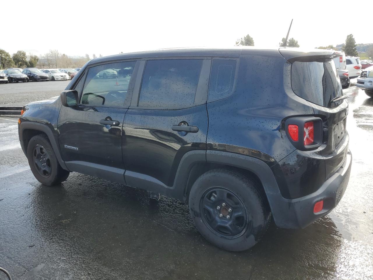 2017 Jeep Renegade - Image 2