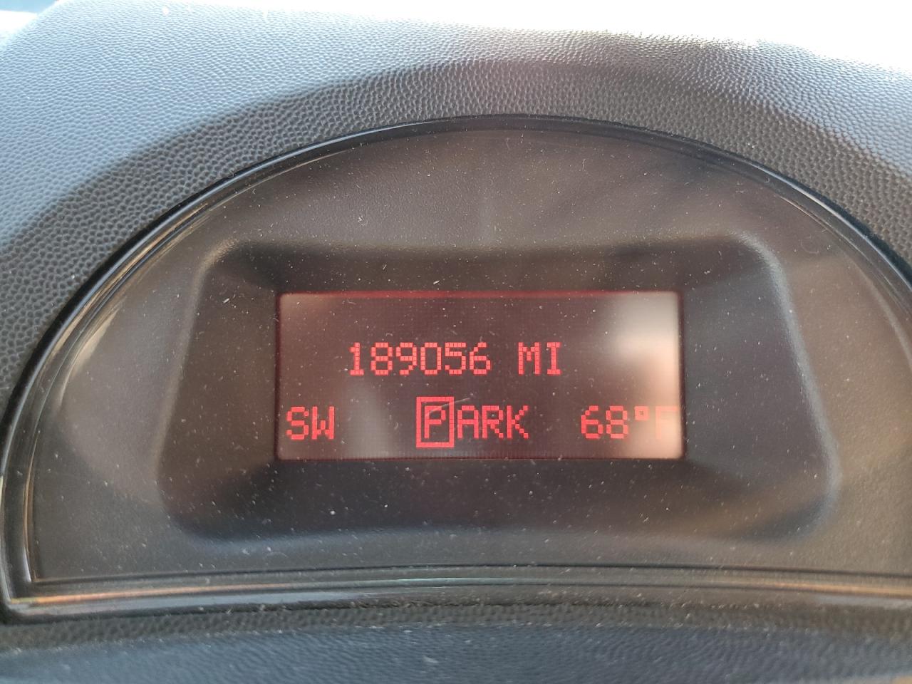 2006 Pontiac Grand Prix - Image 9