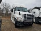 Chambersburg, PA에서 판매 중인 2016 Freightliner Cascadia 125 Semi Truck - Front End