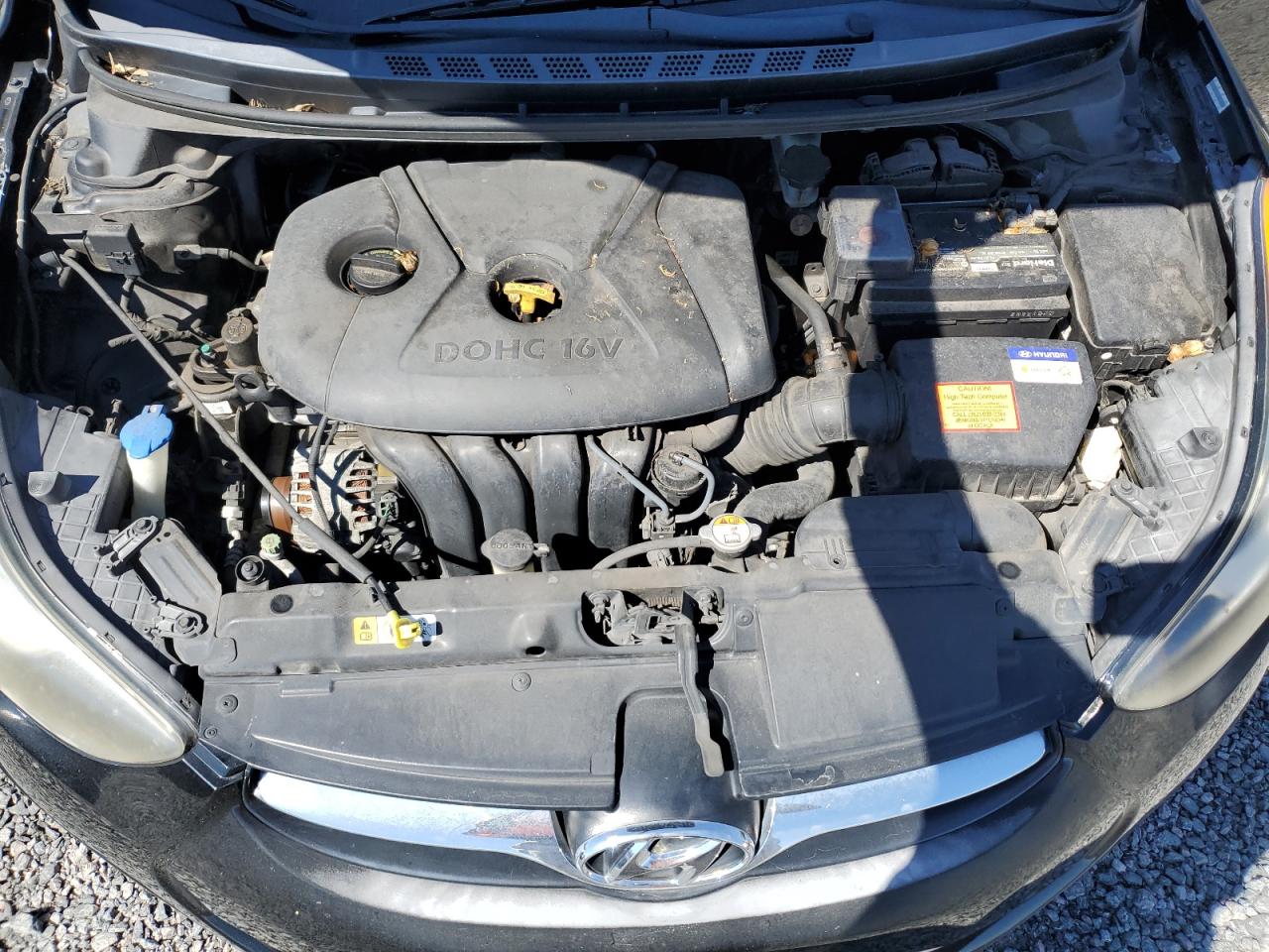 2012 Hyundai Elantra - Image 11