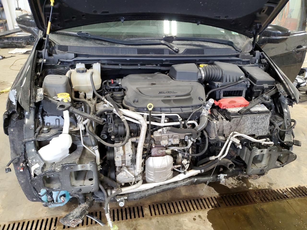 2019 Chrysler Pacifica - Image 12