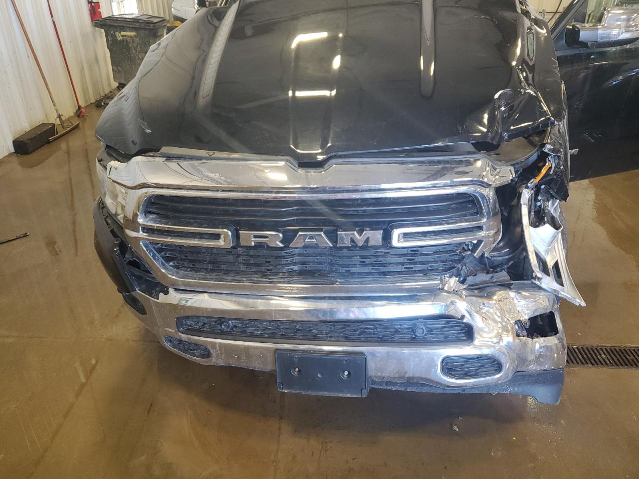 2021 RAM 1500 - Image 11