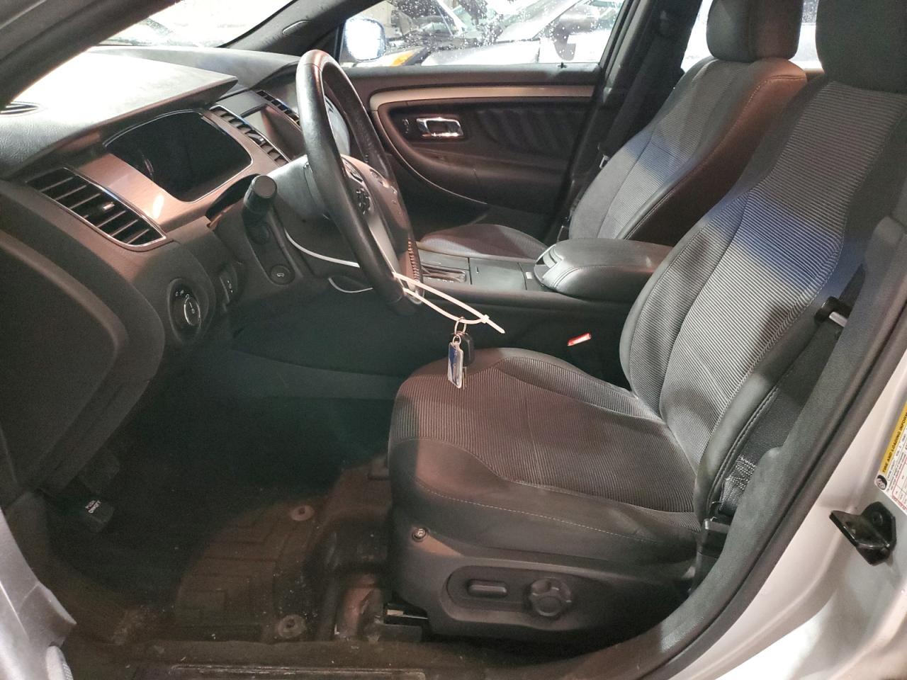 2014 Ford Taurus - Image 7