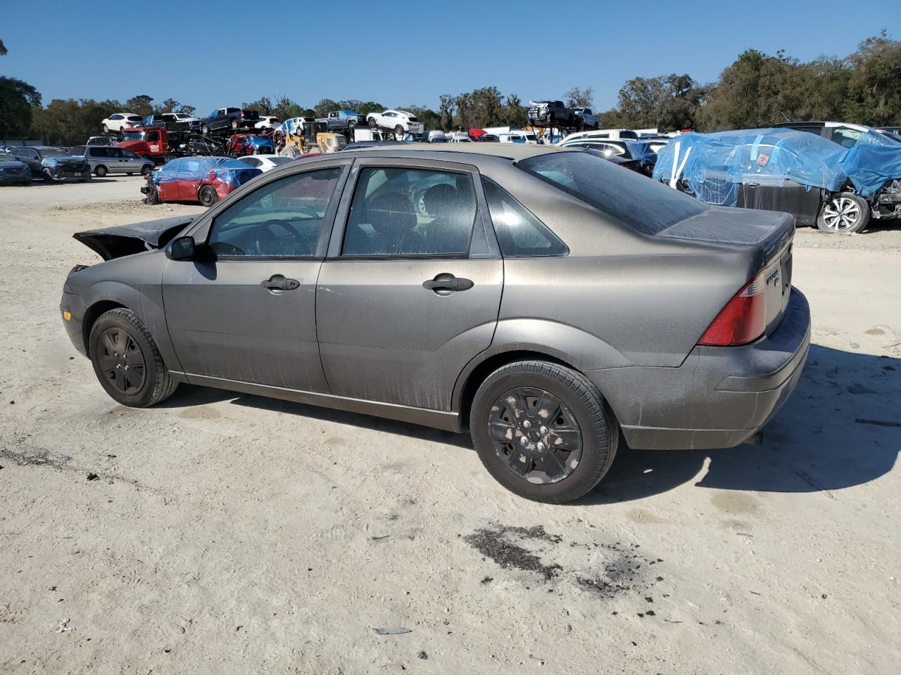 2006 Ford Focus - Image 2