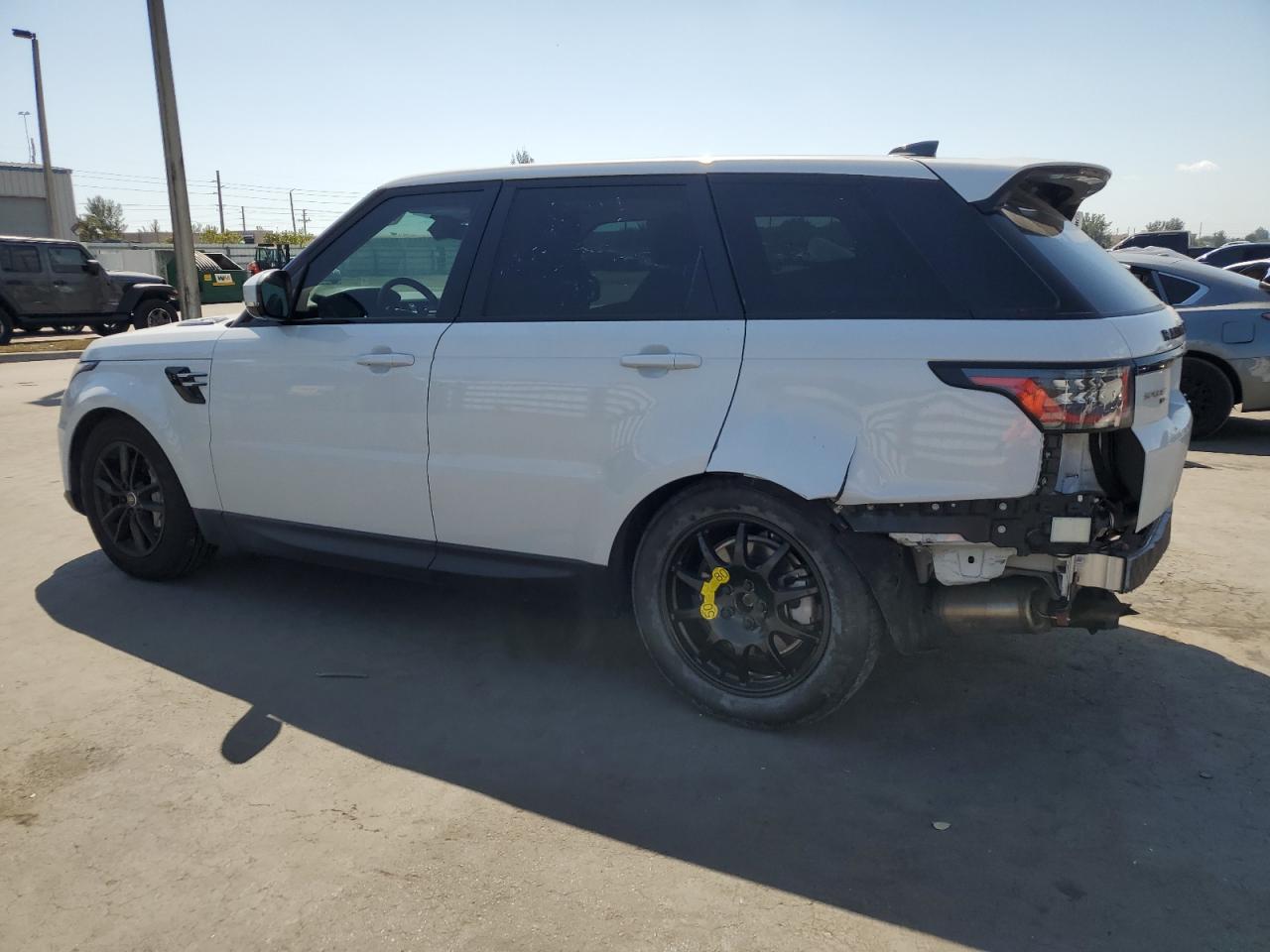 2021 Land Rover Range Rover - Image 2