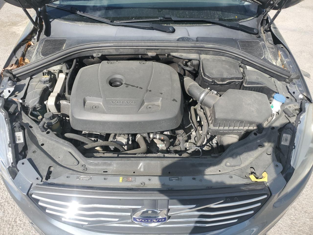 2017 Volvo XC60 - Image 12