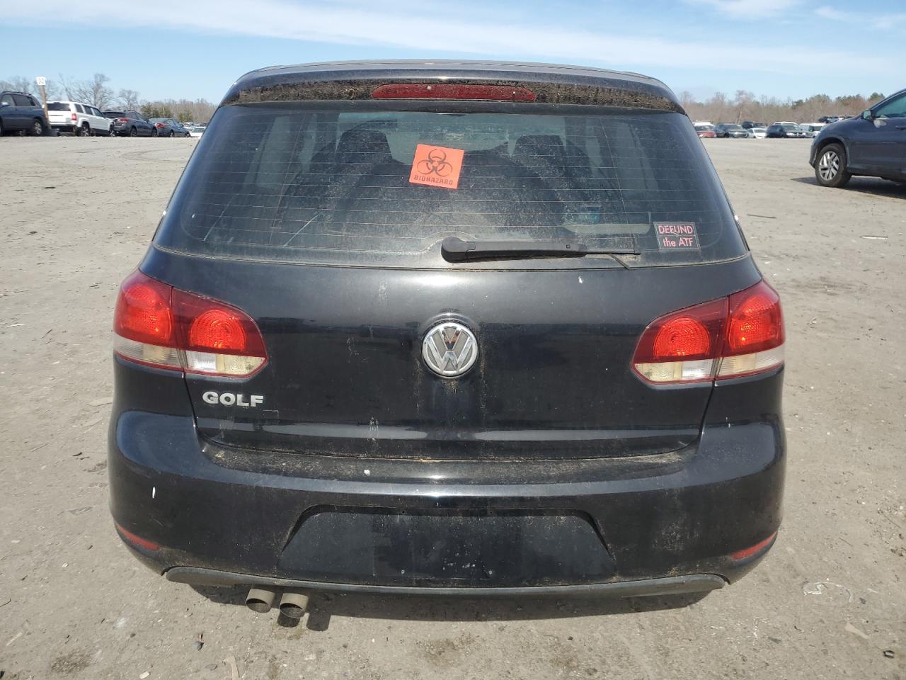 2010 Volkswagen Golf - Image 6