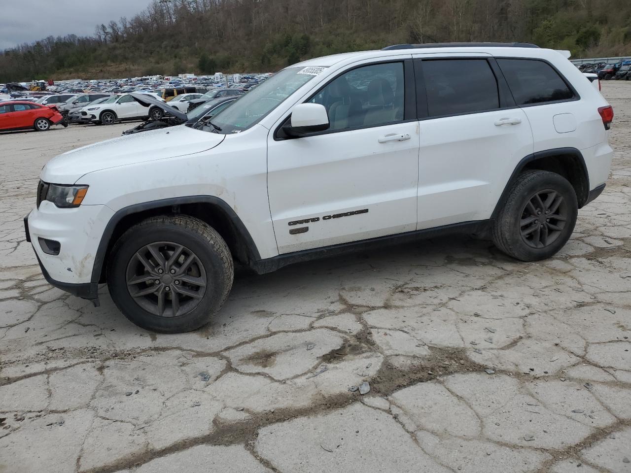 2016 Jeep Grand Cherokee - Image 1