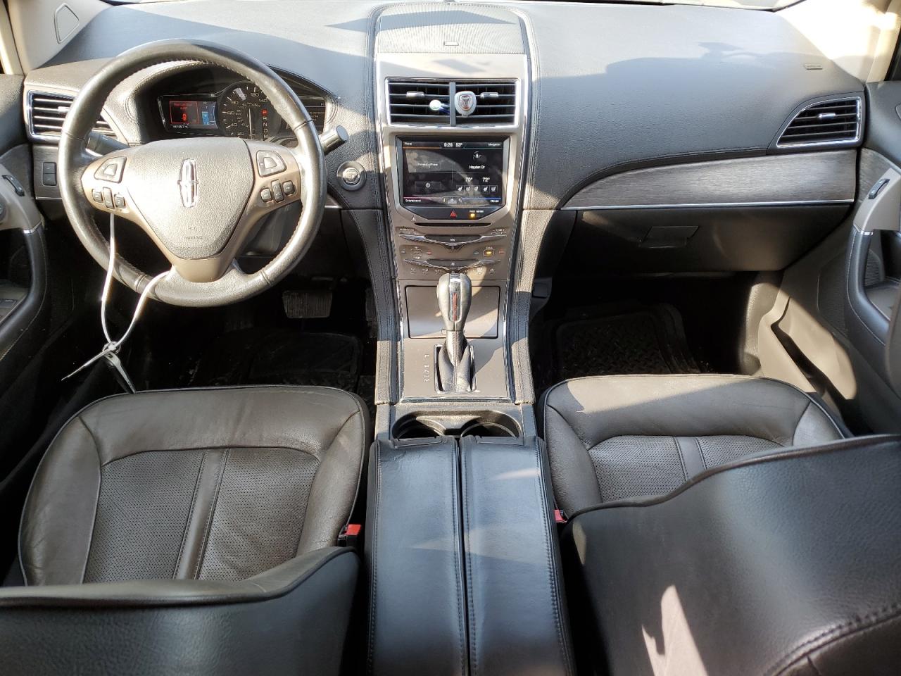 2012 Lincoln MKX - Image 8