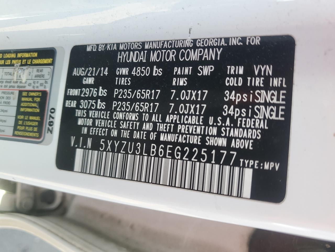2014 Hyundai Santa Fe - Image 13
