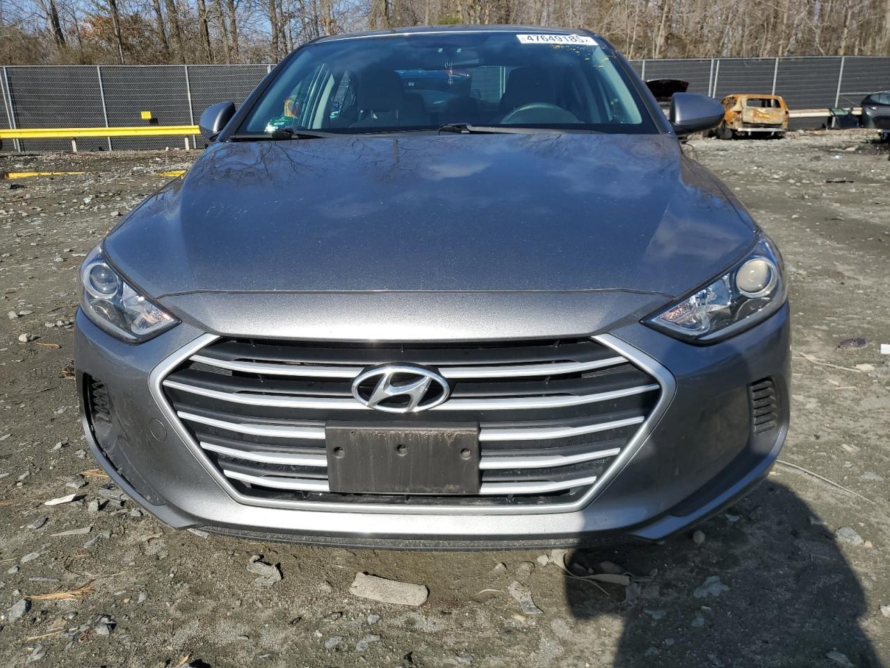 2018 Hyundai Elantra - Image 5
