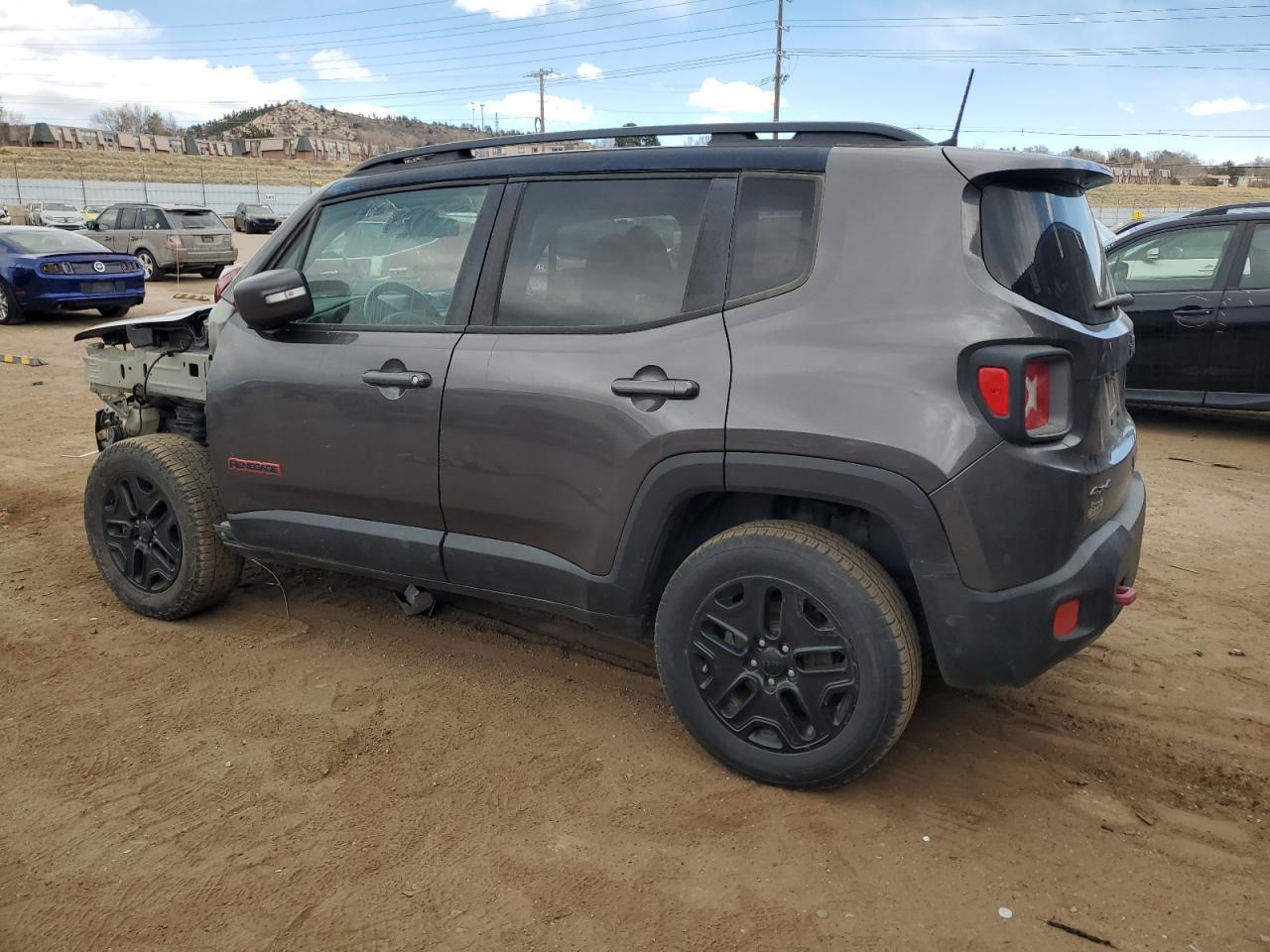 2018 Jeep Renegade - Image 2