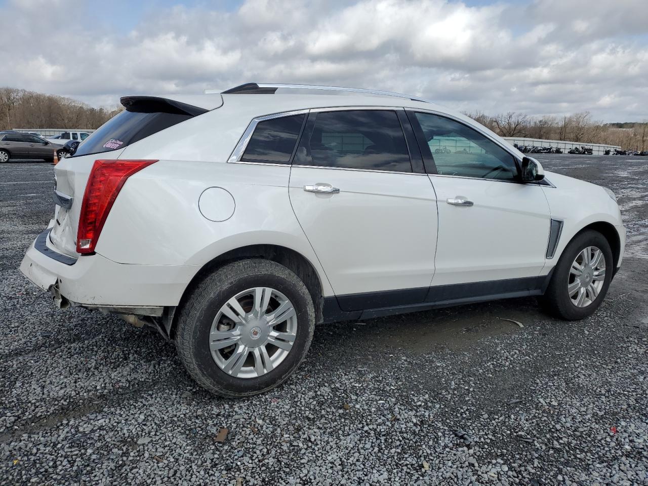 2015 Cadillac SRX - Image 3