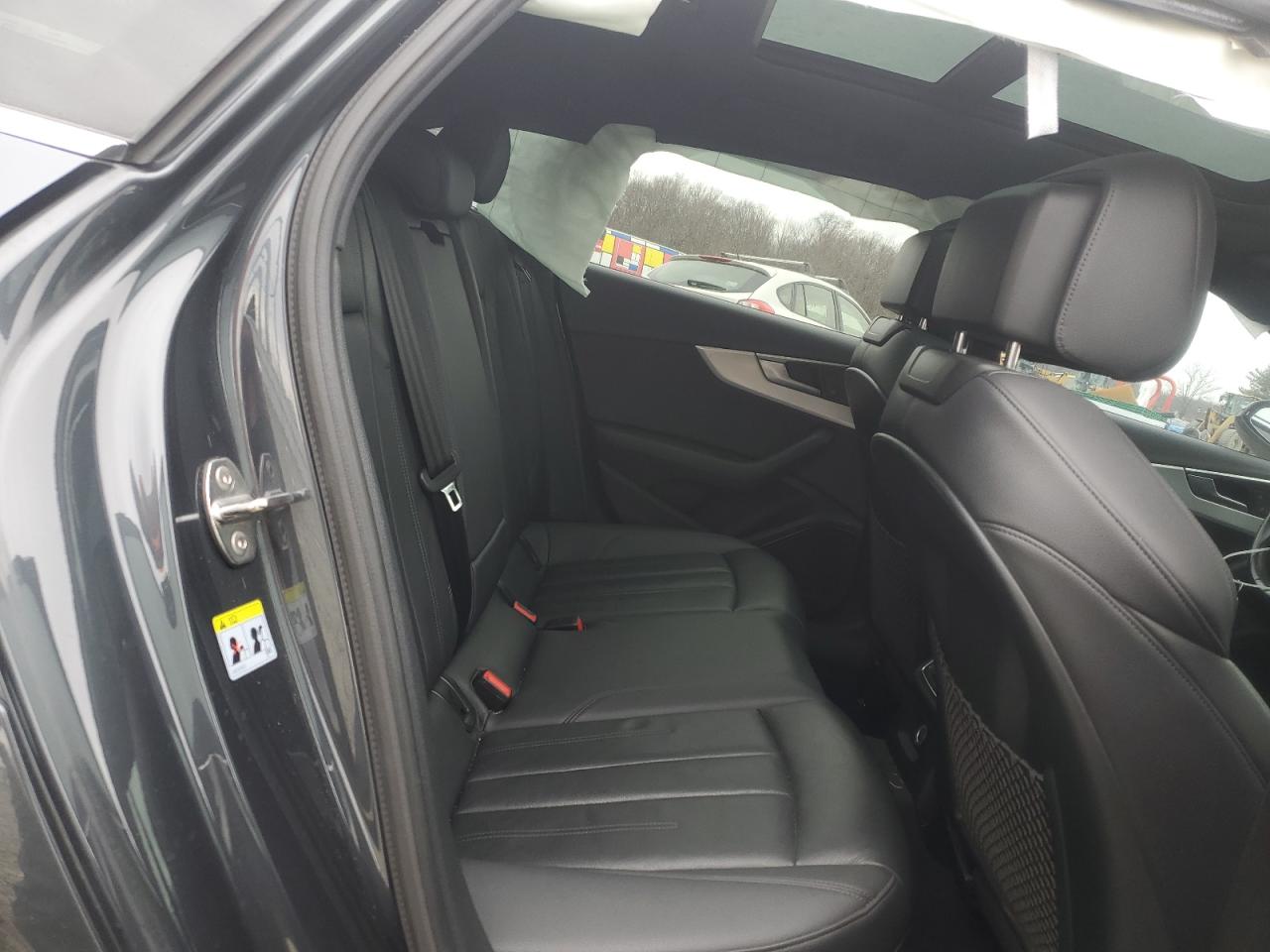 2017 Audi A4 - Image 10