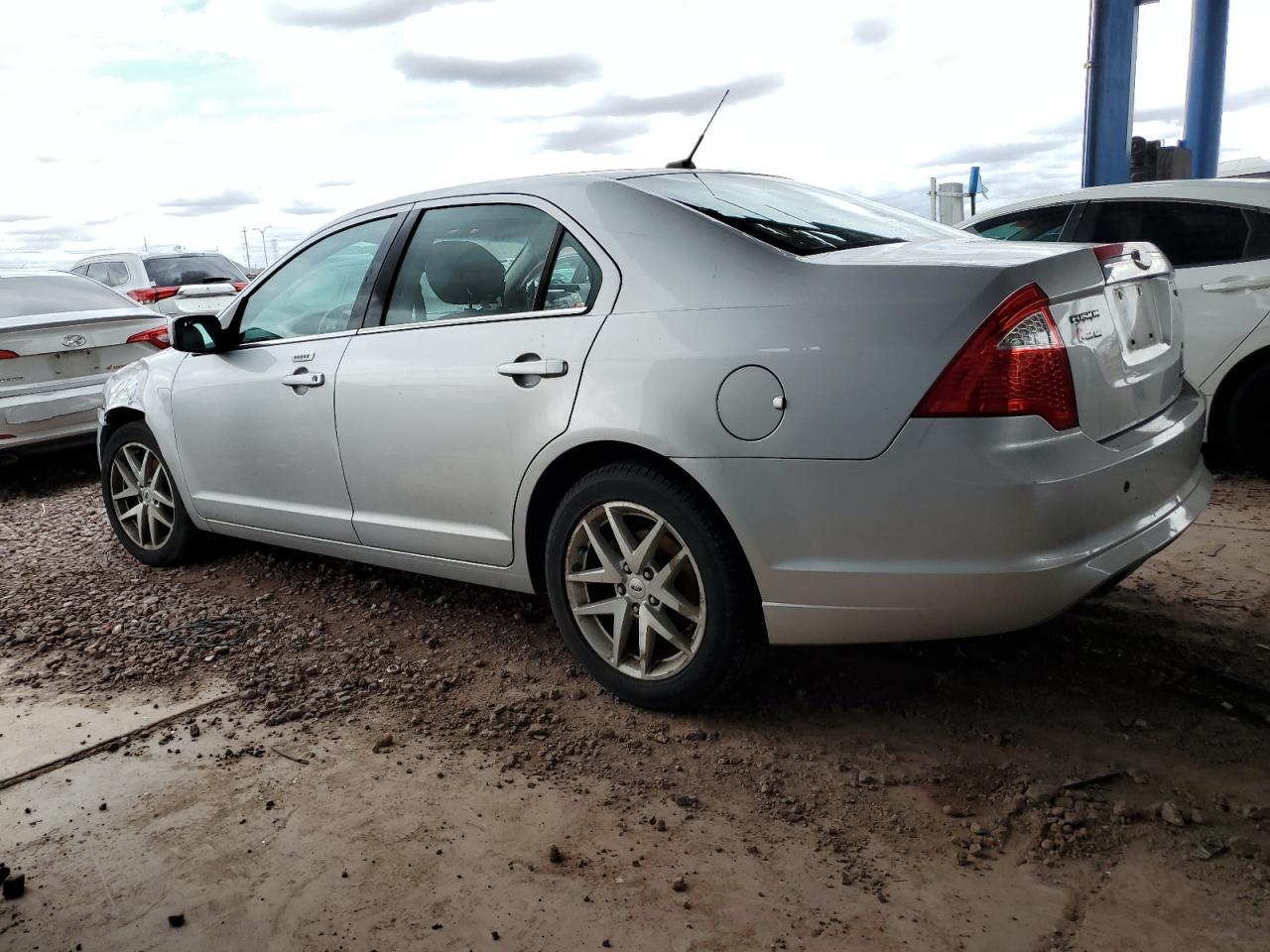 2012 Ford Fusion - Image 2