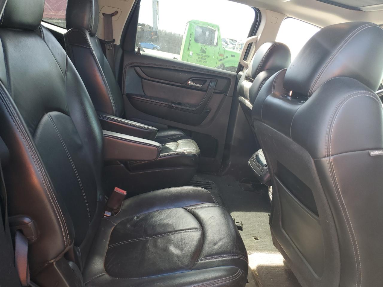 2013 Chevrolet Traverse - Image 11