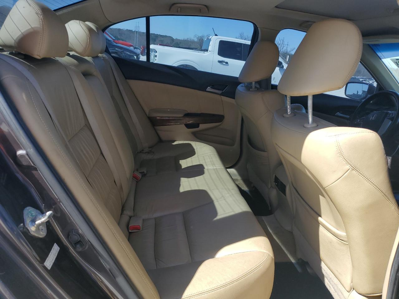 2011 Honda Accord - Image 10
