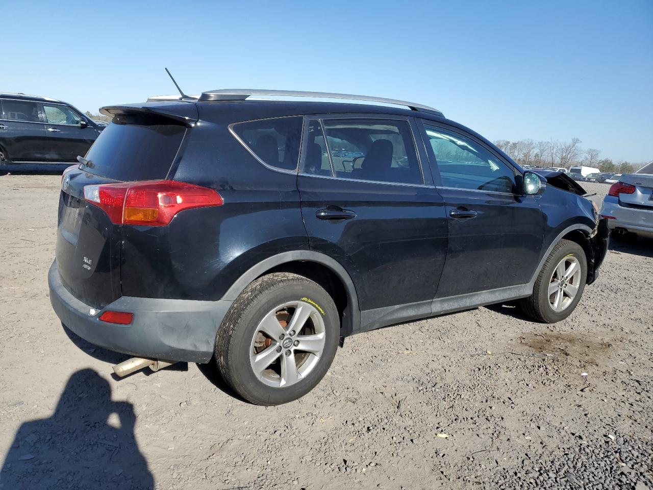 2015 Toyota RAV 4 - Image 3