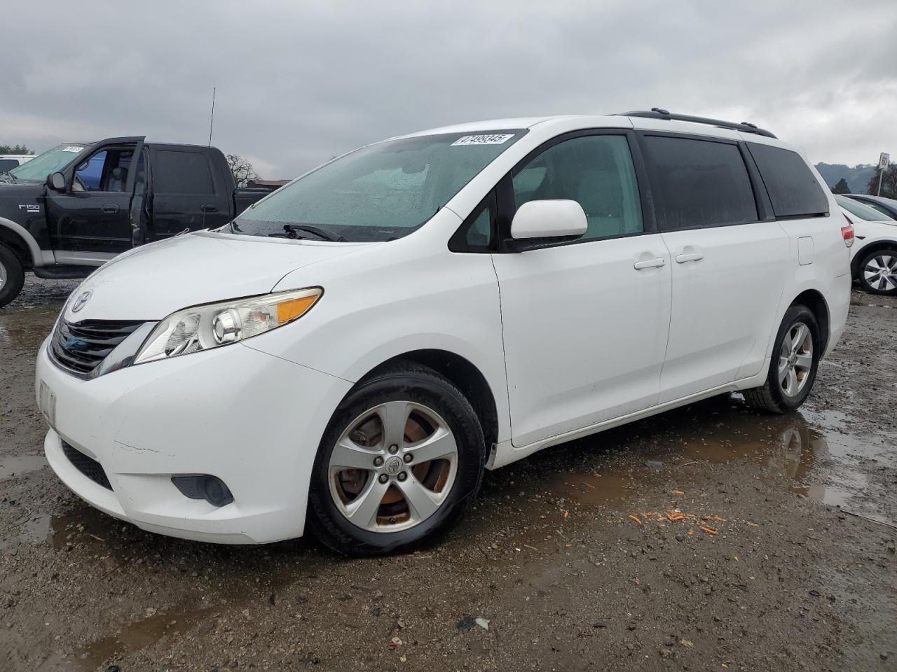 2012 Toyota Sienna - Image 1