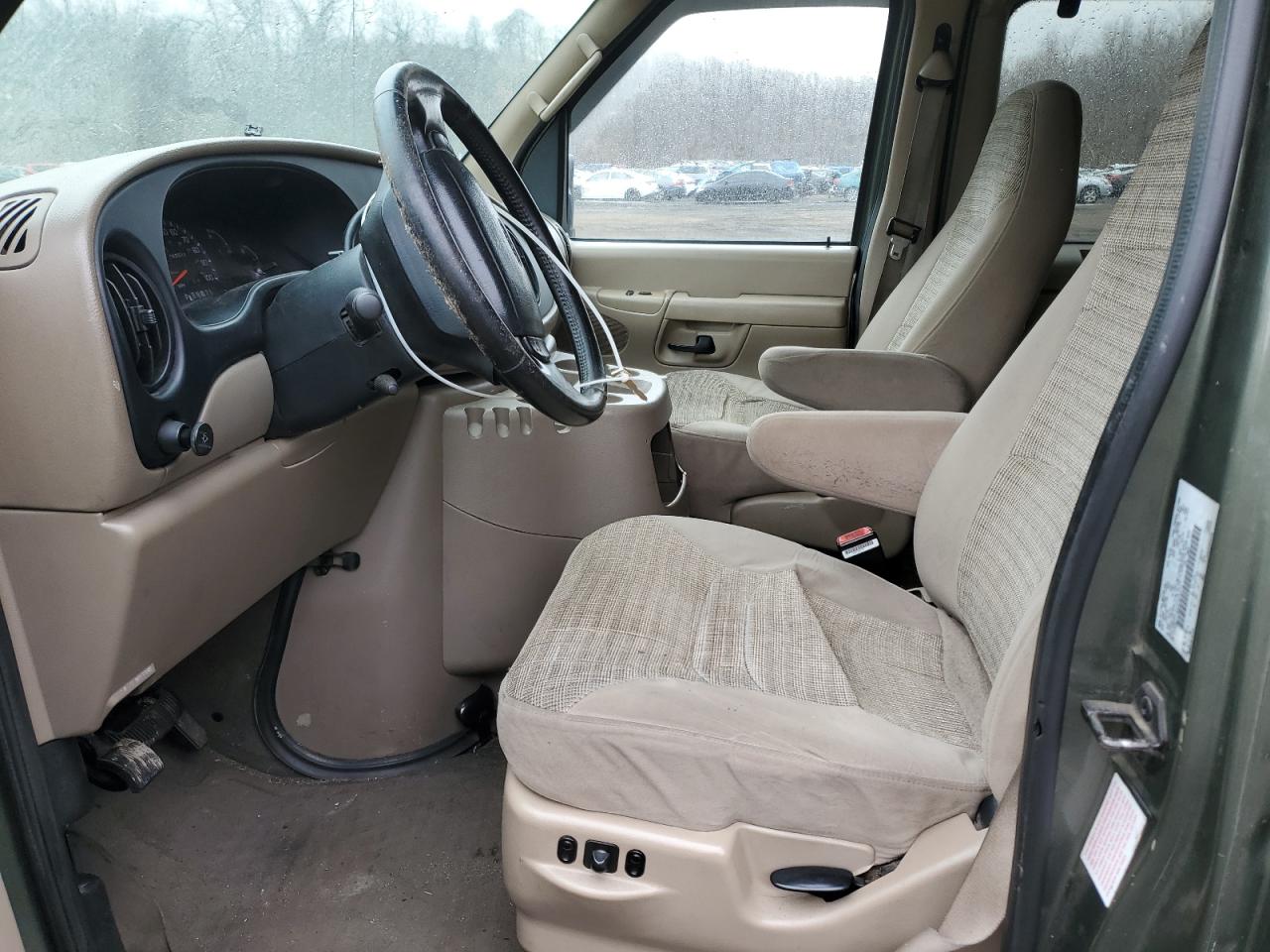 2002 Ford Econoline - Image 7