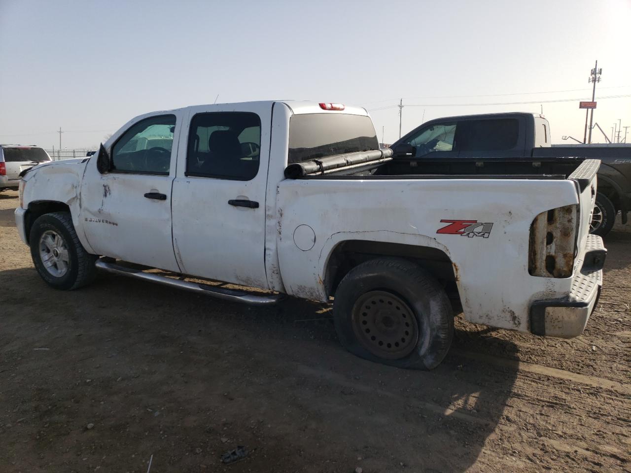 2008 Chevrolet Silverado - Image 2