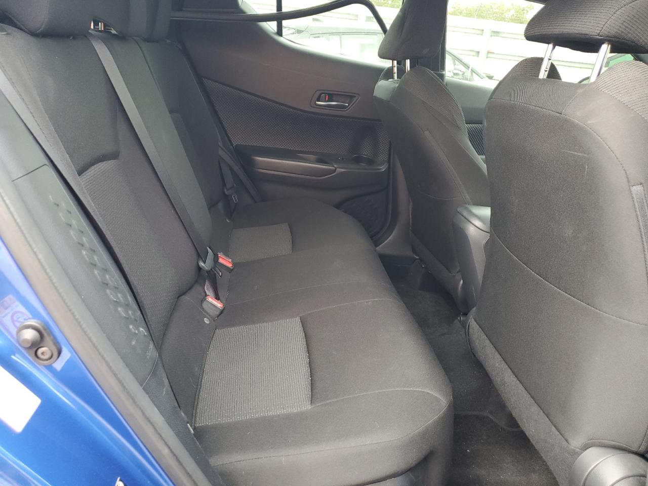 2018 Toyota C-HR - Image 11