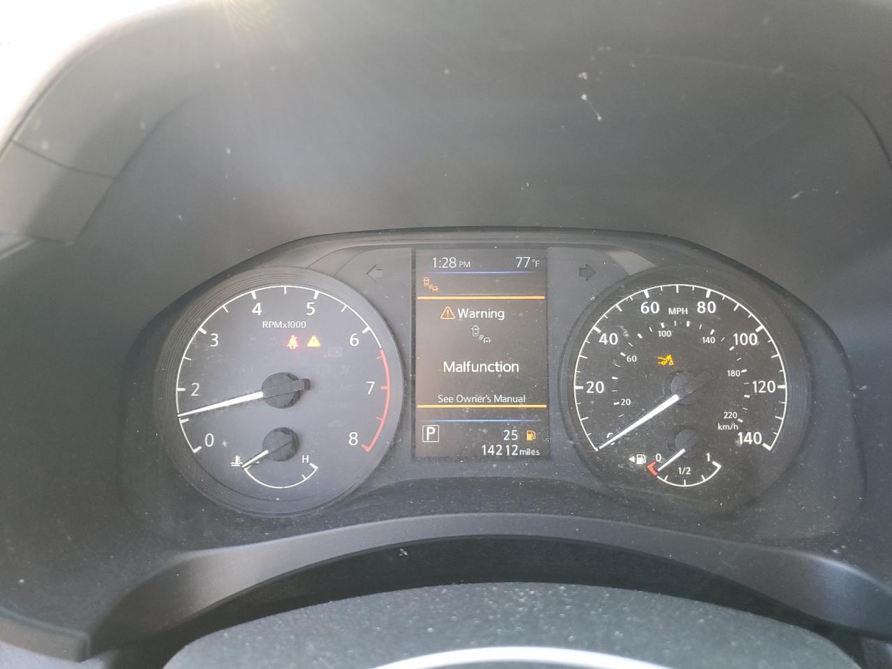 2024 Nissan Altima - Image 9