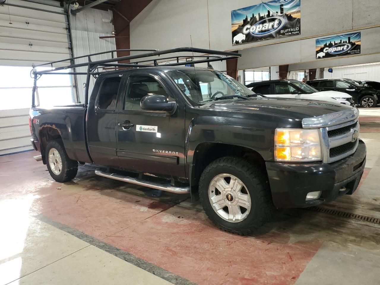 2010 Chevrolet Silverado - Image 4