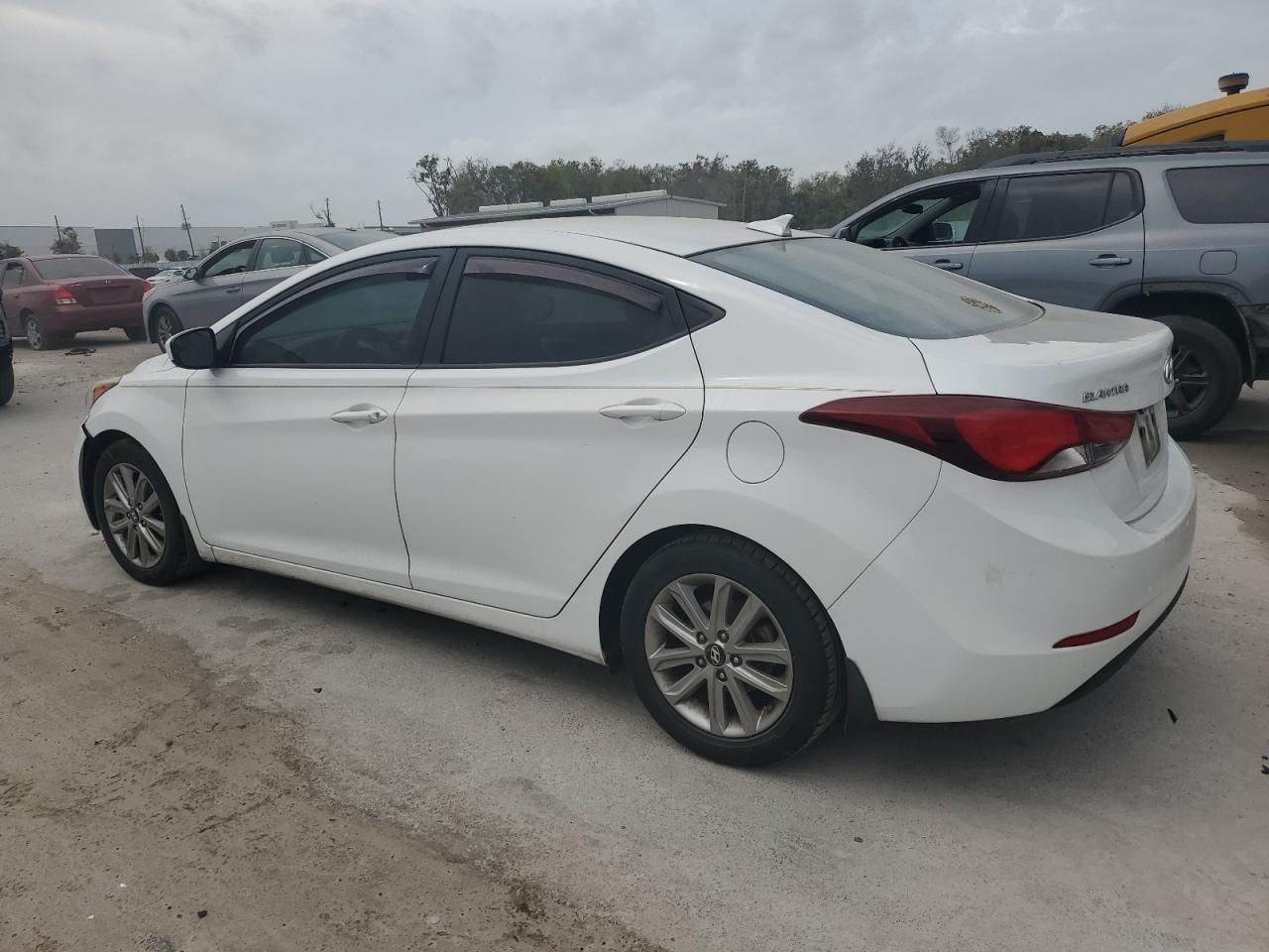 2016 Hyundai Elantra - Image 2
