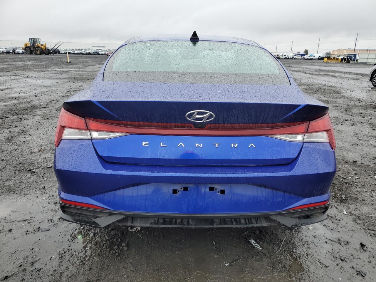 2023 Hyundai Elantra - Image 6