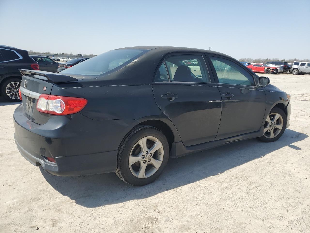 2011 Toyota Corolla - Image 3